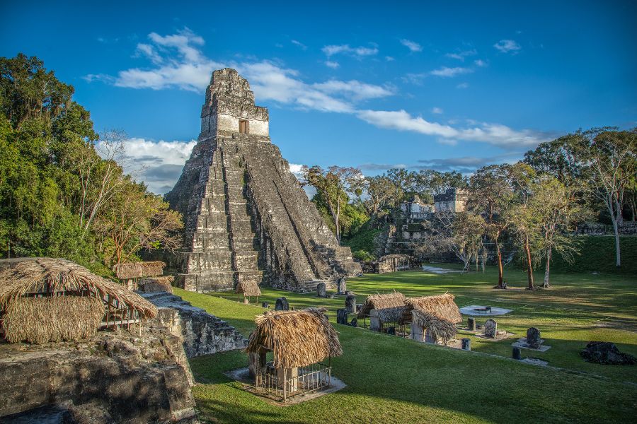 Le temple Tikal au Guatemala