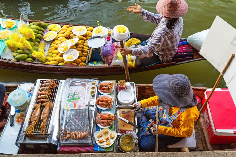 Le marché flottant de Damnoen Saduak 