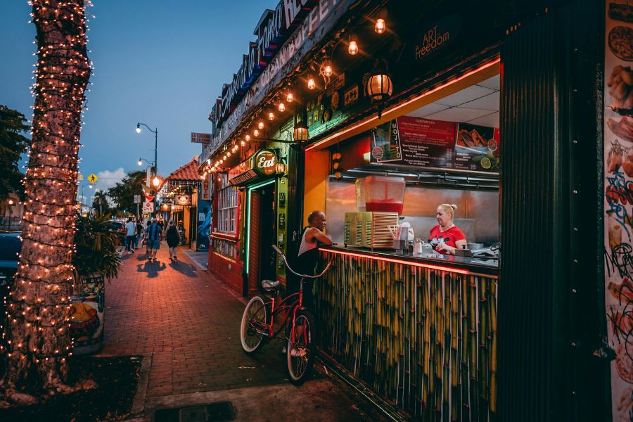 Marchés et food trucks offrent une incroyable diversité de saveurs