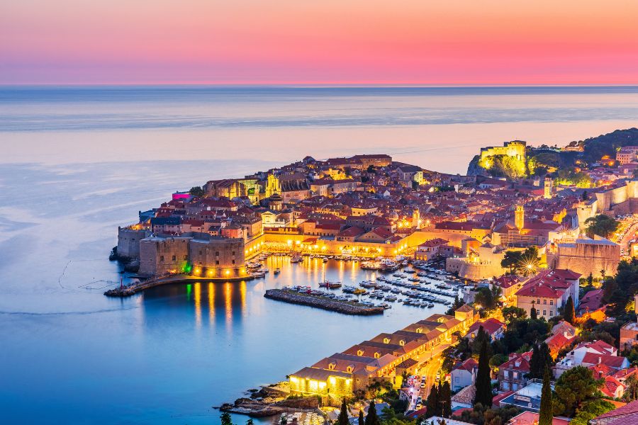 Vue panoramique de Dubrovnik au coucher de soleil